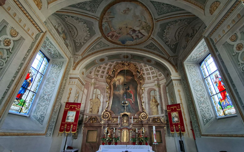 Im Inneren der Pfarrkirche