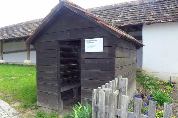 Weingartenhüterhaus im Freiglände