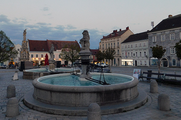 Blick auf den Hauptplatz