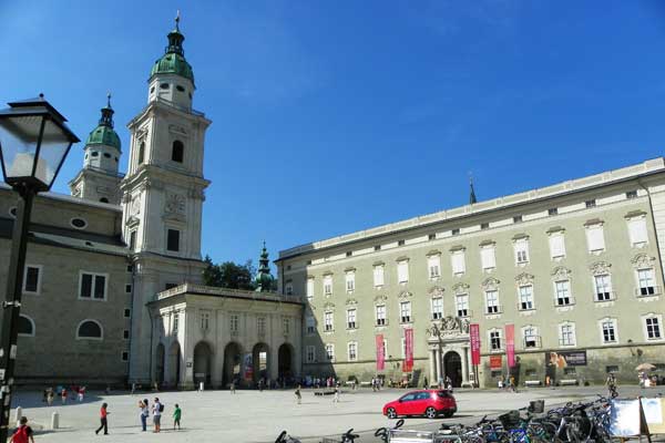 Blick auf die Alte Residenz 