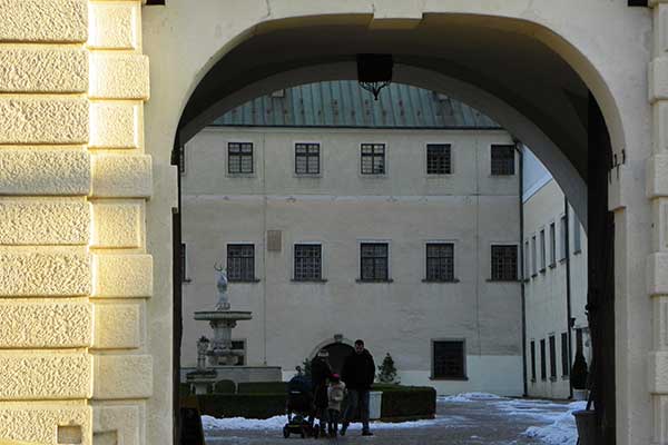 Blick in den Innenhof der Bibersburg