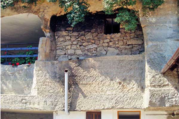 Höhlenbehausungen der Gemeinde Brlhovce