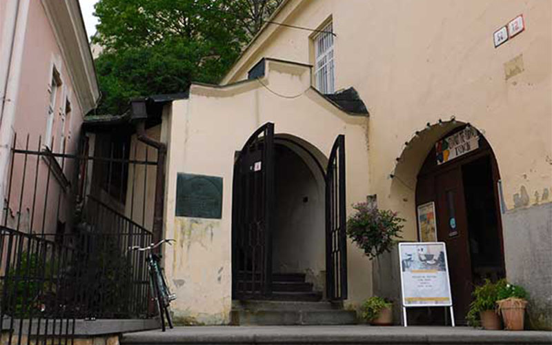 Von hier aus führt der Weg hinauf