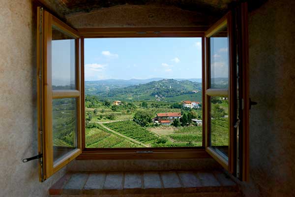 Blick in die Hügellandschaft