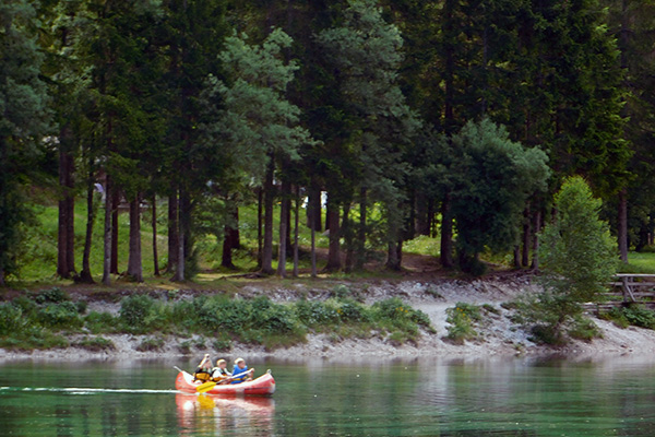 Eine kleine Überfahrt am Jasna See