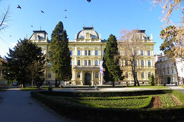 Blick auf die Universität Maribor 