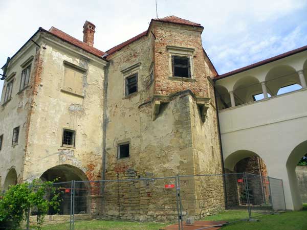 Übergang von der alten zur neuen Burg