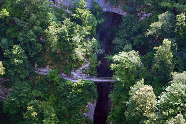 Blick zur Brücke