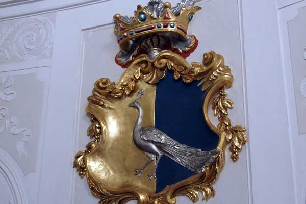 Das Wappen des Schlosses