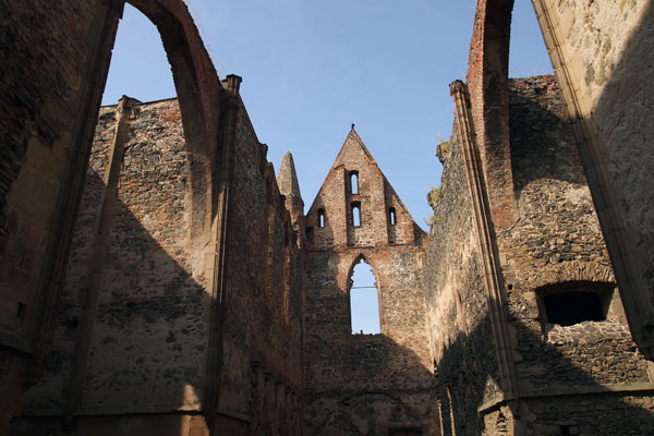 Das Innenschiff der Klosterkirche Rosa Coeli
