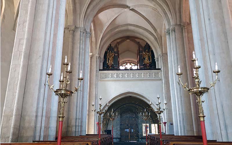 Im Inneren der Kirche