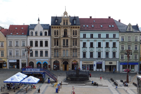 Blick vom Rathaus auf dem Rathausplatz 