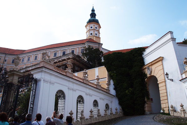 Im Vorhof von Schloss Mikulov