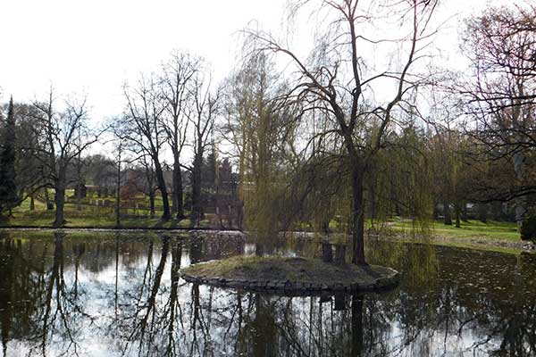 In der Nähe des Schlosses Orlík