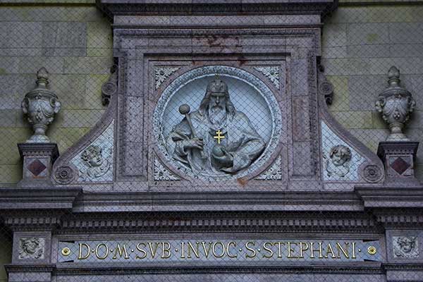 Der Dom zu St. Stephan in Budapest