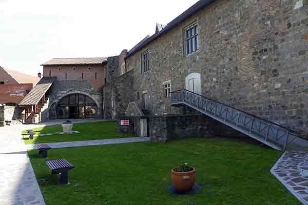 Eingang zur Burg