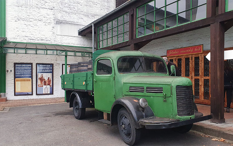 Am Hof der Brennerei