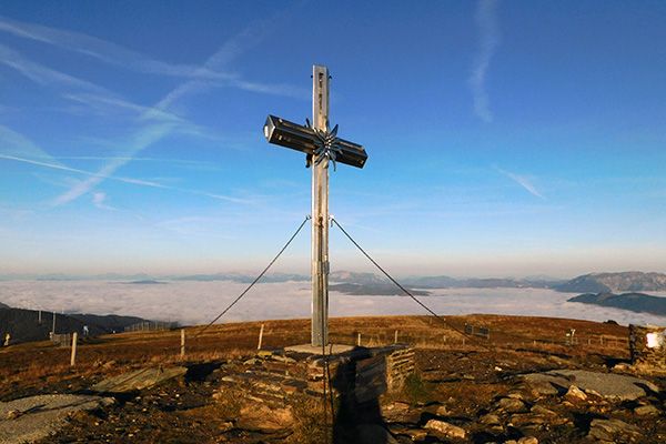 Mein erster Gipfelsieg - das Gipfelkreuz am Stuhleck