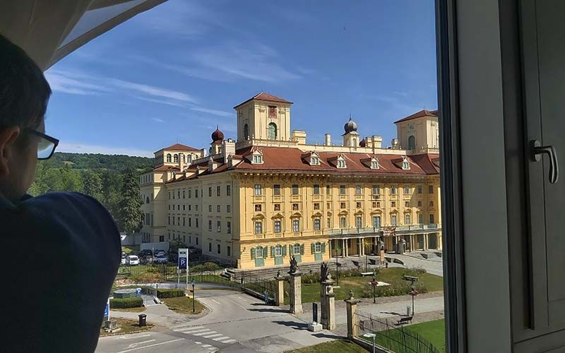 Blick aus dem Zimmer auf Schloss Esterhazy