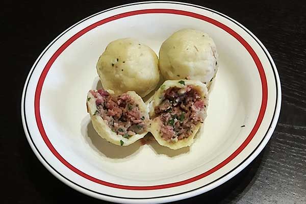 Hausmannskost wie man sie mag: Selchfleischknödel