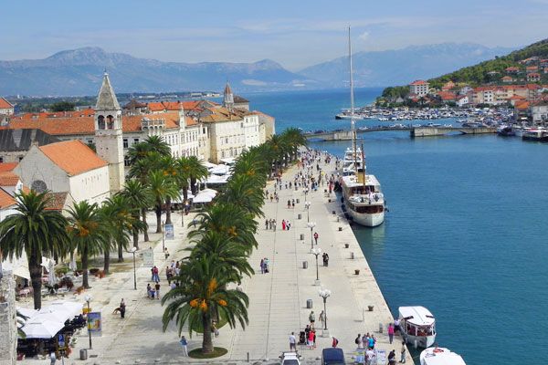 Die Promenade von Trogir