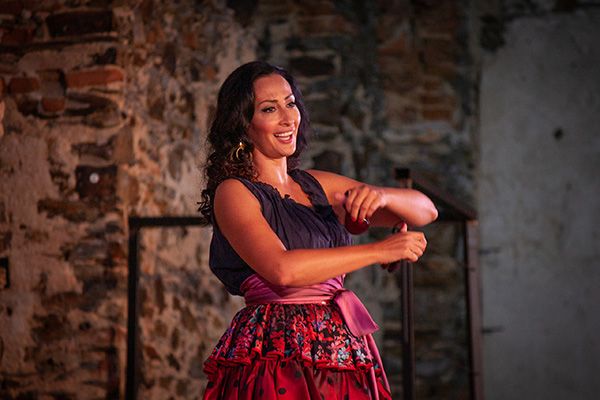 Carmen (Ljubica Vraneš), Foto © Oper Burg Gars, Jennifer Bilska