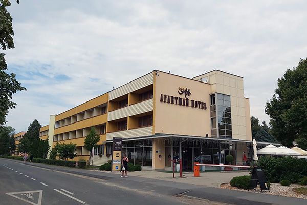 Ein ausgezeichnetes Apartment-Hotel in Bük