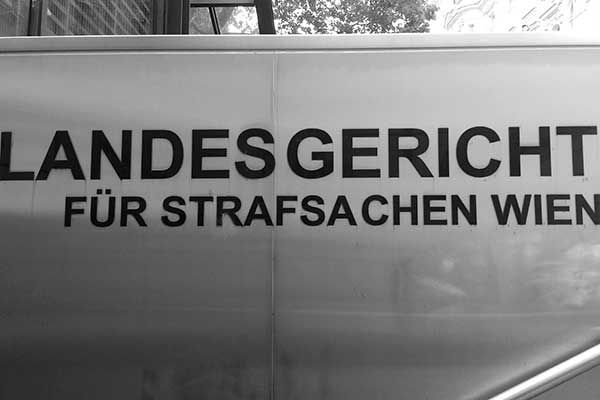 images/erlebnisse/alt/im_schwurgerichtssaal_wien/20170524_113932.jpg#joomlaImage://local-images/erlebnisse/alt/im_schwurgerichtssaal_wien/20170524_113932.jpg?width=600&height=400